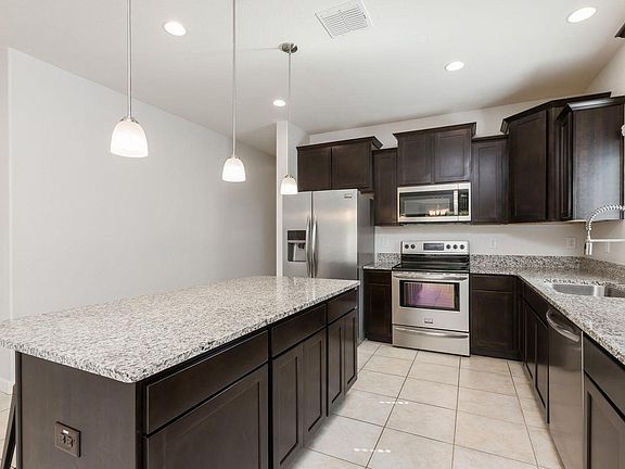 3rd image of 33214 N Jamie Ln