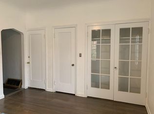 138 N Clark Dr APT C, Beverly Hills, CA 90211