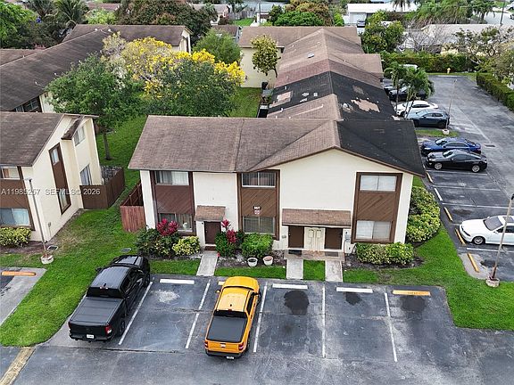 5th image of 6627 Winfield Blvd APT 102-C