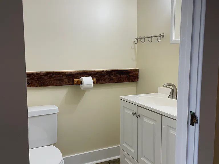 8 Maple St #8 — Photo 4