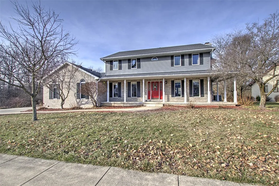 775 Country Manor Dr photo 1