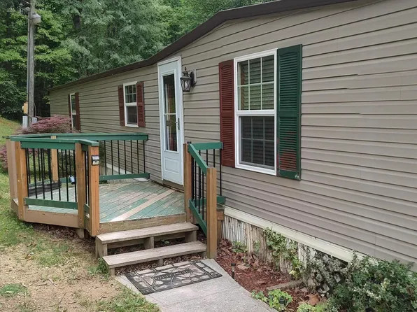 132 Elizabeth Ann Dr, Johnson City, TN 37601