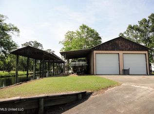 5007 Florida St, Bay Saint Louis, MS 39520