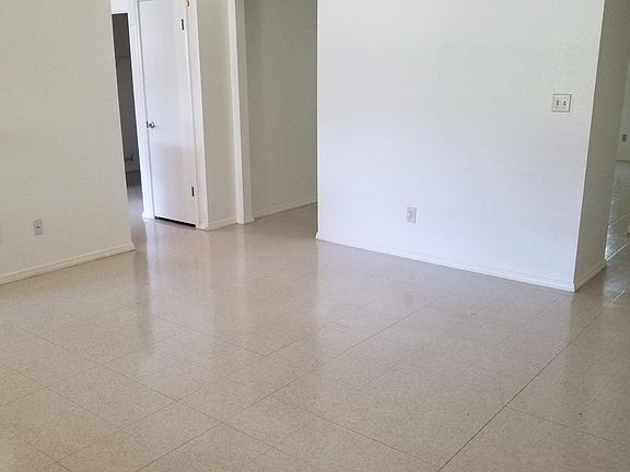 4th image of 2117 San Miguel Ct