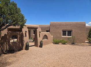 53 Vallecito Rd, Santa Fe, NM 87506