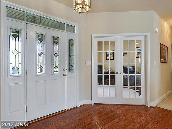 4th image of 13708 Tuscarora Ct