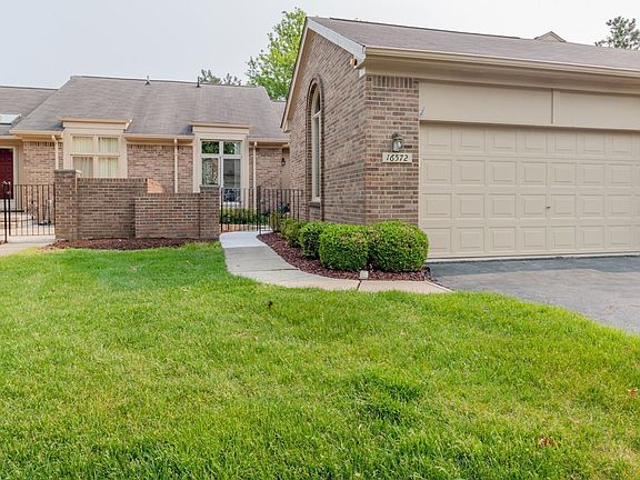 4th image of 16572 Congress Dr