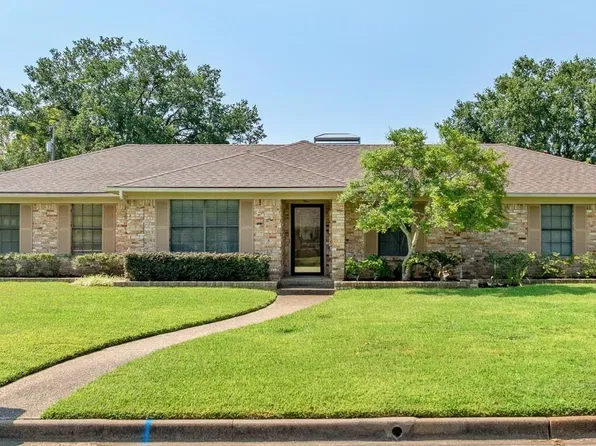 1302 Larkspur Ln, Tyler, TX 75703