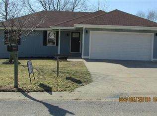 1207 N Doniphan St, Lawson, MO 64062
