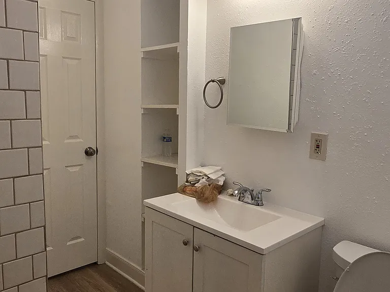 4211 Chartres St #6 — Photo 7