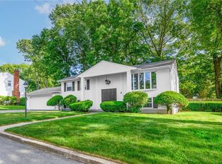 220 Selma St, Cranston, RI 02920