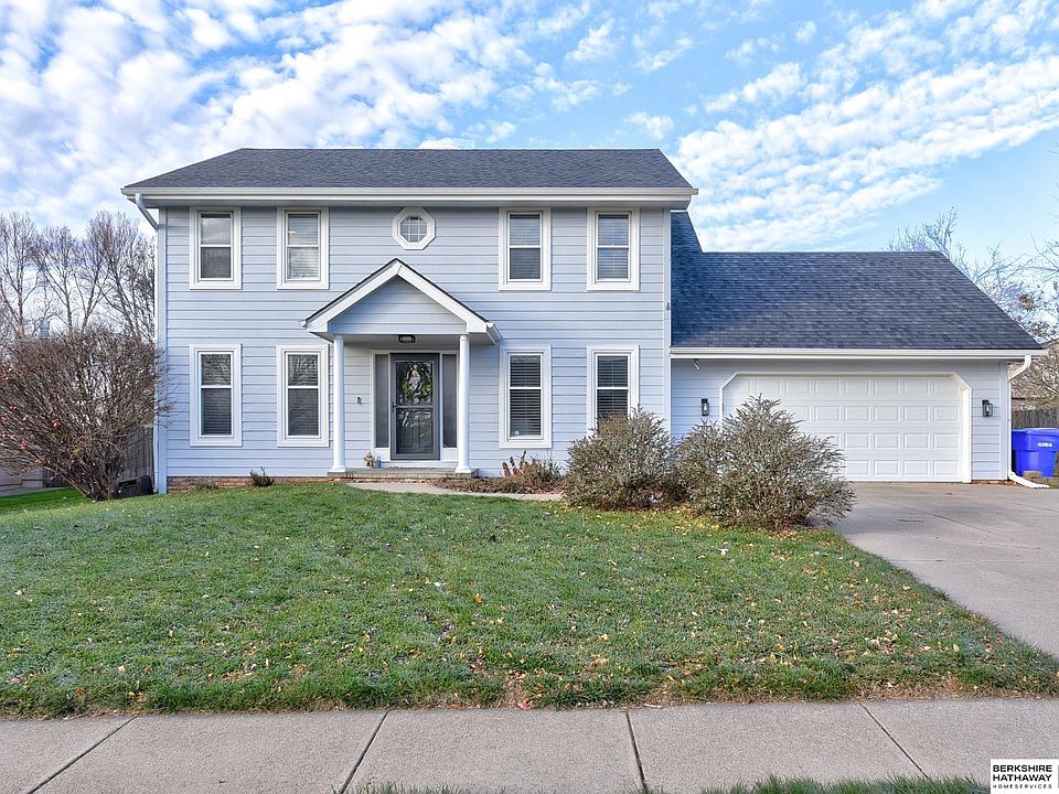 1st image of 502 Oakwood Dr