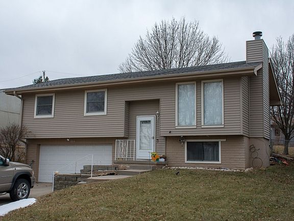 3rd image of 5824 N 104th St