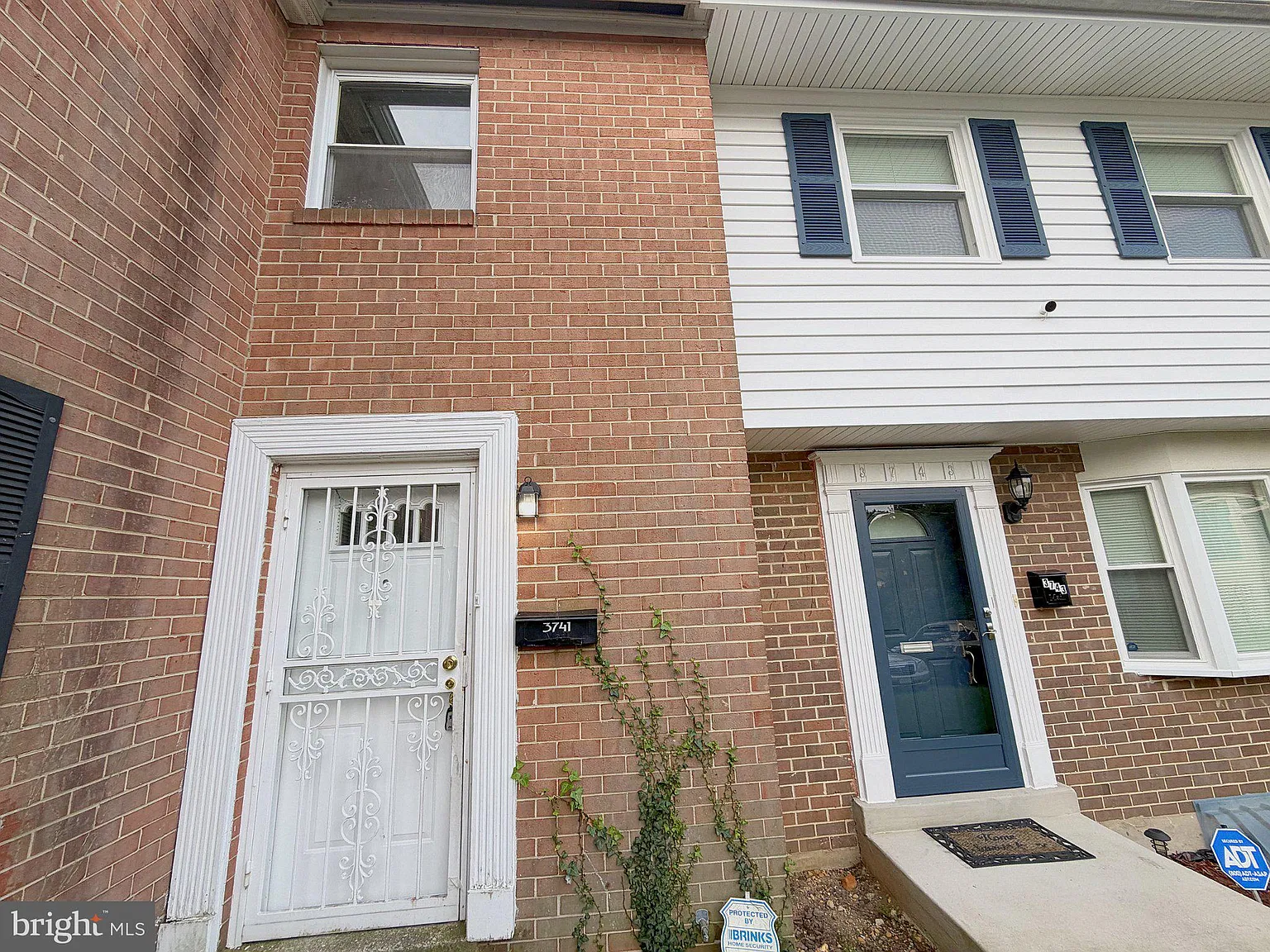 3 bed, 2.5 bath, 2140 sqft, $2,500 — Photo 1