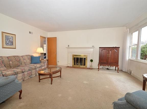 2nd image of 429 Dover Ave