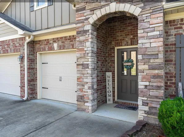 42 Waterford Pl, Trussville, AL 35173