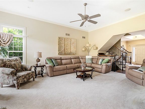 3rd image of 8181 Village Cir