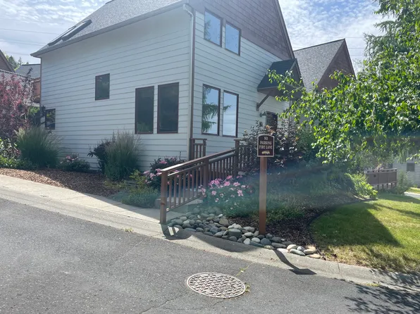 1415 Pine Cone Rd APT 15, Moscow, ID 83843