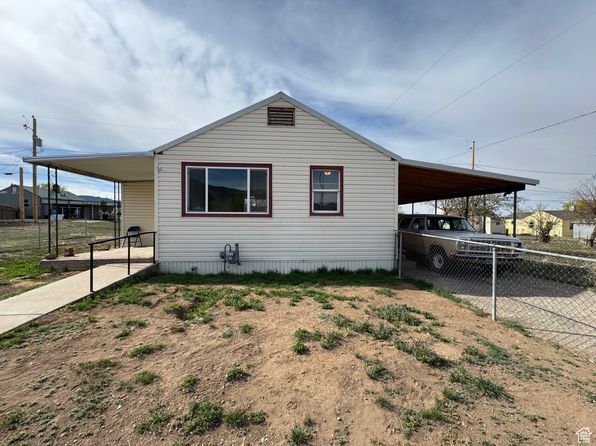 150 Berkley Ave, East Carbon, UT 84520