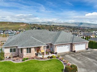 1309 Heritage Hills Pl, Selah, WA 98942