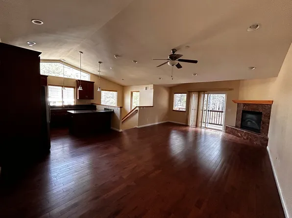 633 Zuni St, South Lake Tahoe, CA 96150