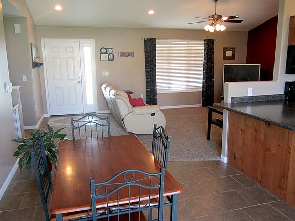 5th image of 843 Sagewood Ave
