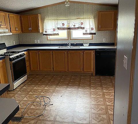 2nd image of 360 S Main St #726