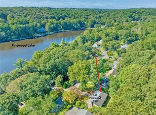 146 Pinewood Trl, Trumbull, CT 06611