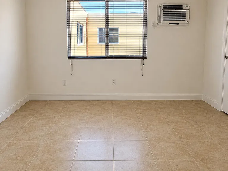 6980 NW 186th St #3-523A — Photo 4