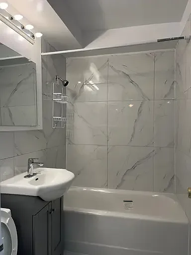 16 Main St #1A — Photo 2
