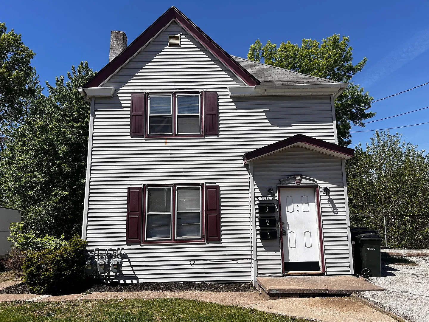 WAH1012 — Photo 2