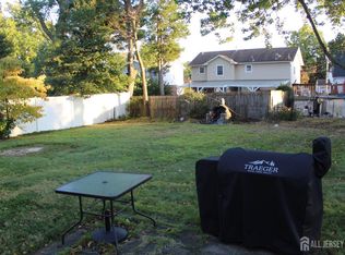 243 Longview Rd, Union, NJ 07083