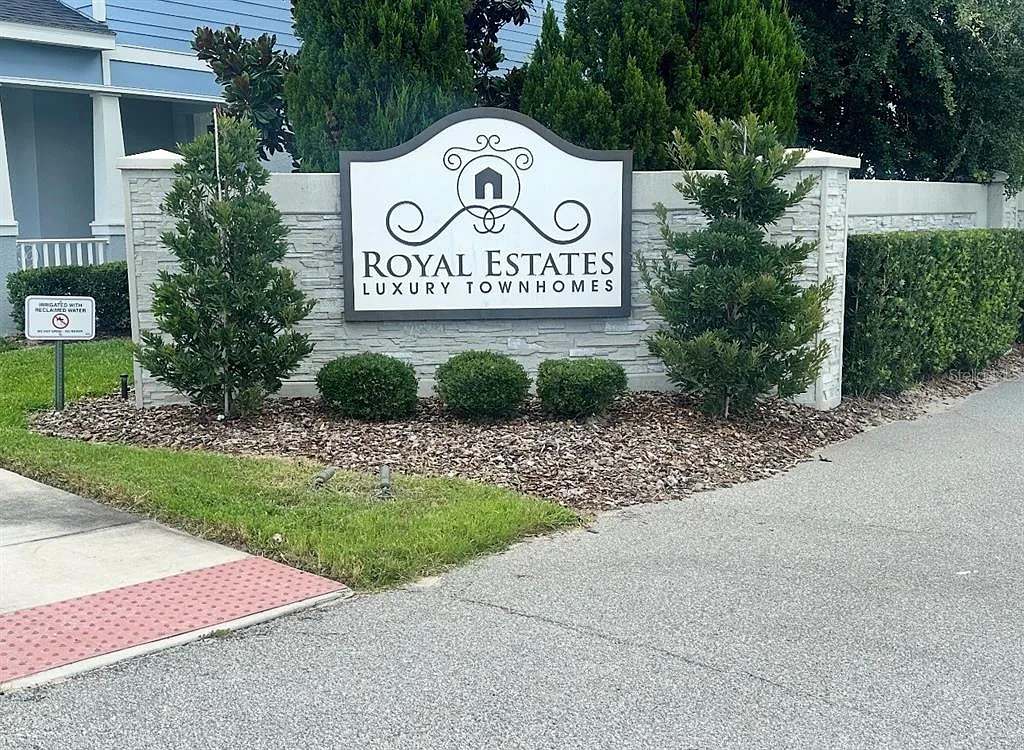 4 bed, 3.0 bath, 1736 sqft, $2,800 — Photo 3