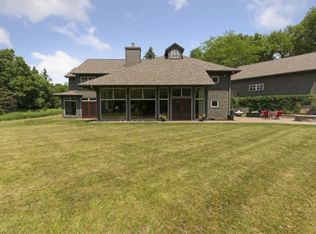 54 Dellwood Rd N, Dellwood, MN 55110