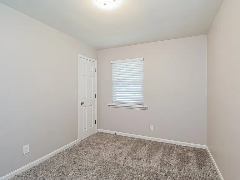 601 Kentbrook Dr — Photo 10