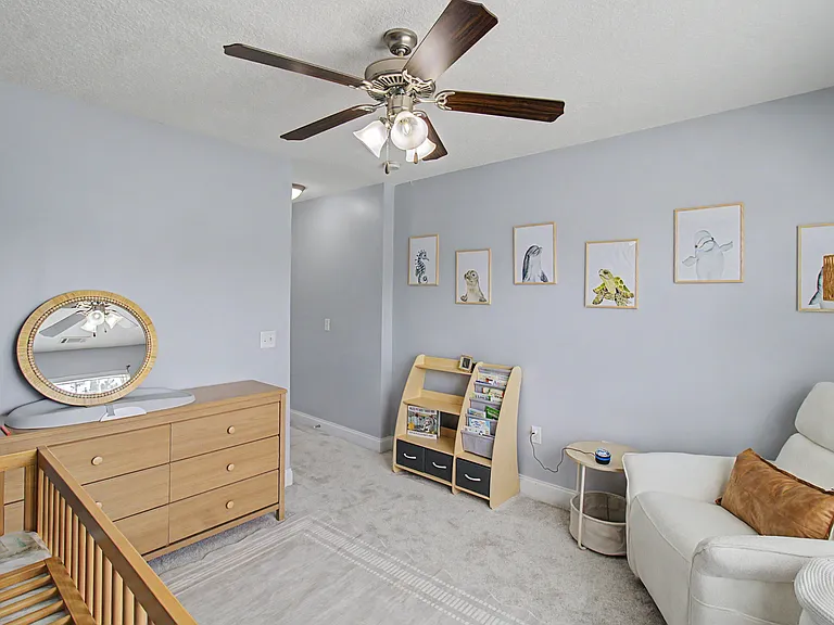 151 Lincoln Way NE — Photo 29