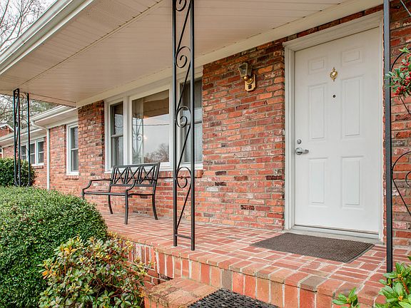 Relax on the front porch!