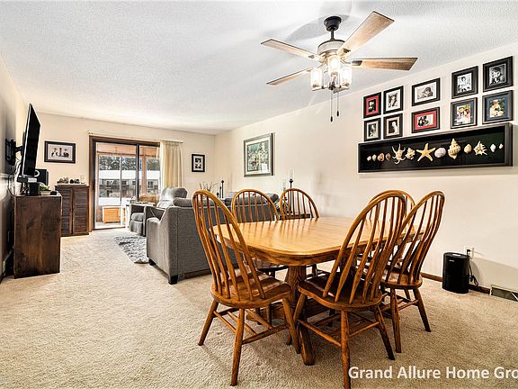 3rd image of 7005 E Springtree Ln SW #31