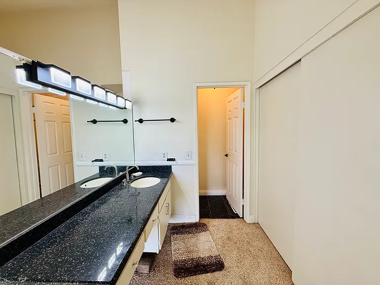 1510 Hallgreen Dr — Photo 15