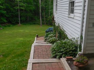 25 Ridge Rd, Katonah, NY 10536