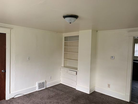 3rd image of 510-512 Lincoln St
