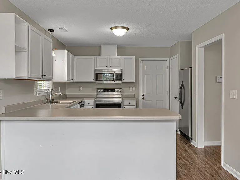 201 Ross Ct — Photo 11