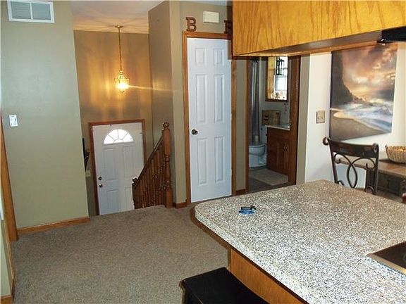 5th image of 116 Basswood Ct