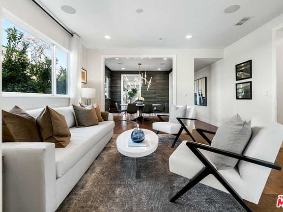 4th image of 2468 Wellesley Ave