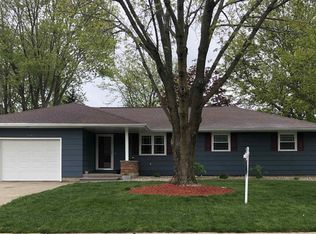 1142 Stacy Ln, Macomb, IL 61455