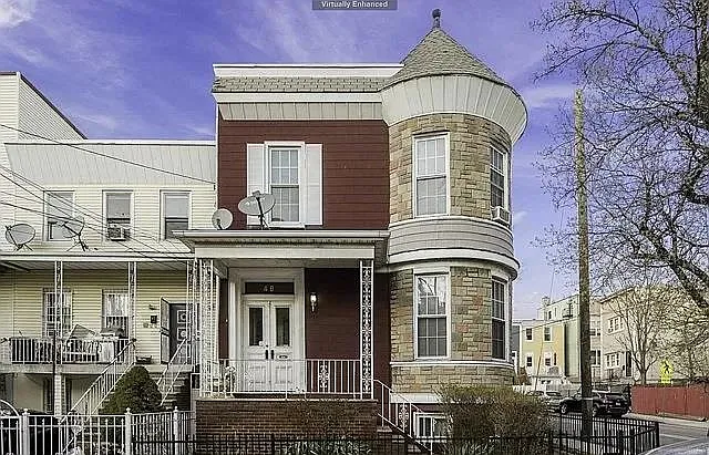 48 Jefferson Ave #1