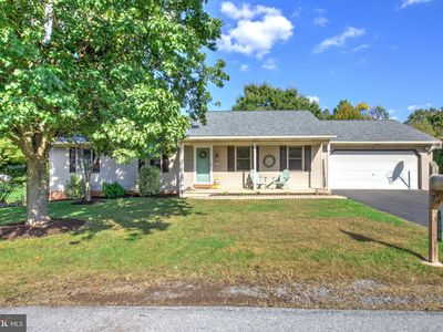 1393 Douglas Dr, Denver, PA, 17517