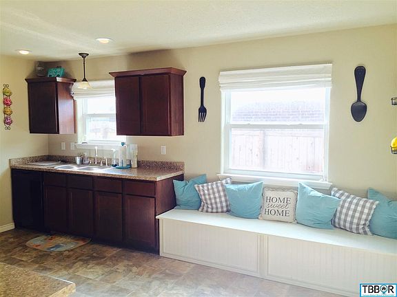 4th image of 2605 Tara Dr
