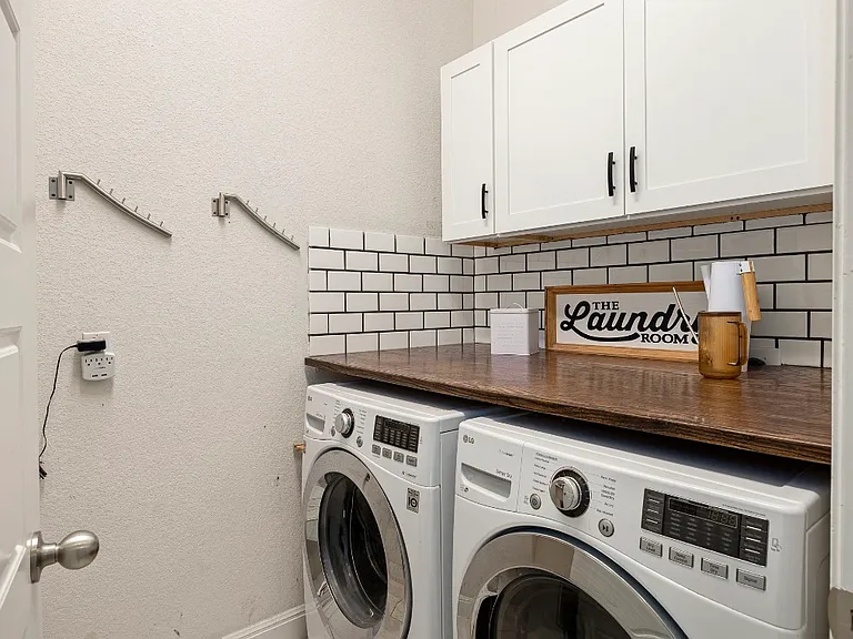 5802 Sweetwater Way — Photo 15