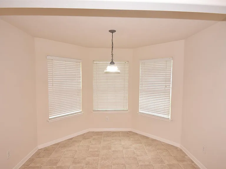 1035 Junction Ct — Photo 14